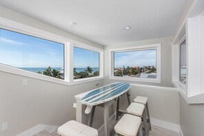 House, Multiple Beds (Captain's Quarters) | Dining