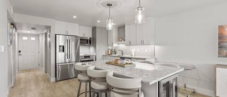 Appartamento, letti multipli (Seaward B503) | Cucina privata | Forno, tostapane