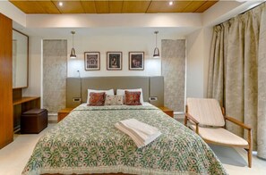 4 slaapkamers, een strijkplank/strijkijzer, wifi, beddengoed