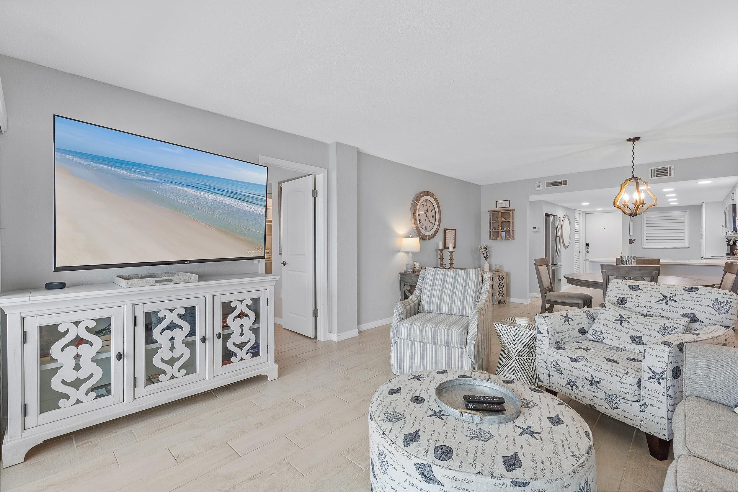 Condo, várias camas (Ponce de Leon Towers 804) | Área de estar
