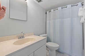 Bathroom - Ocean Terrace Club 706 (Port Orange)