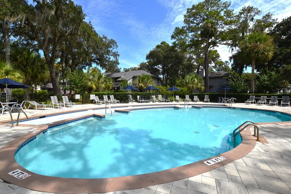 Villa, 2 Bedrooms, Smoking, Balcony | Pool