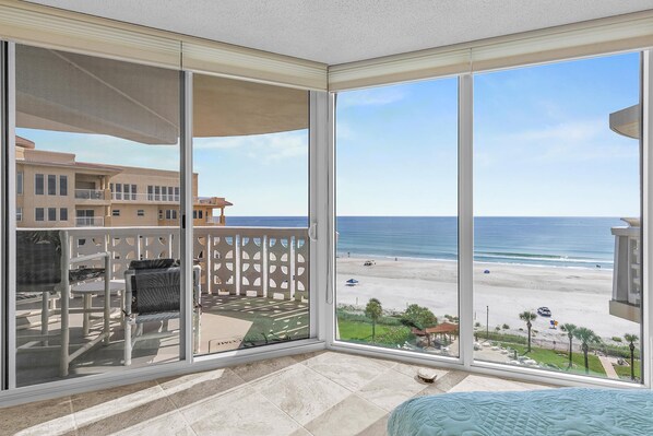 Condo, 1 King Bed with Sofa bed (Golden Arms 803) | Interior