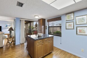 Condo, Multiple Beds (Sea Club #10 - Seascape) | Interior