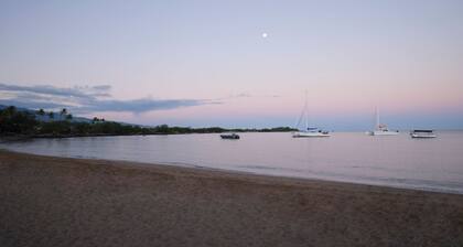 Beautiful resort with your own cozy hotel suite in lovely Waikoloa Village!