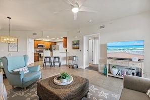 Appart'hôtel, plusieurs lits (Oceanwalk 17-302) | Coin séjour