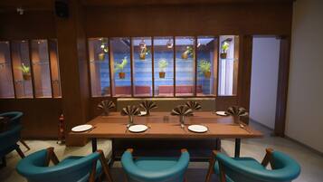 Daily buffet breakfast (INR 299 per person)