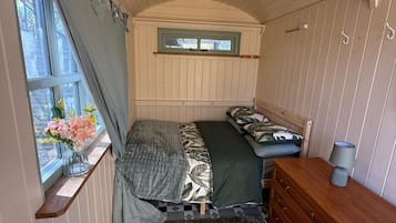 1 habitación y ropa de cama
