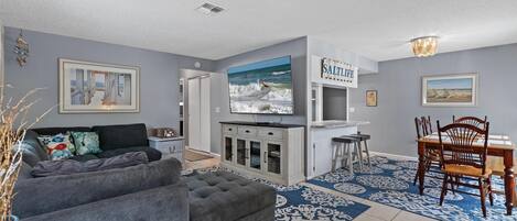 House, Multiple Beds (Aqua Beach Bungalow) | Living area