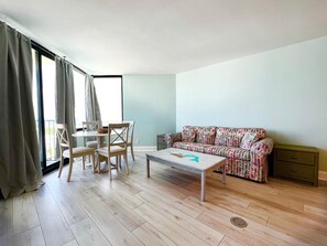 Condo, 1 Queen Bed with Sofa bed (Sunbird 309E) | Living area