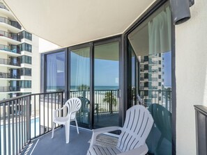 คอนโด, เตียงควีนไซส์ 1 เตียง และโซฟาเบด (Sunbird 309E) | บริเวณที่พัก