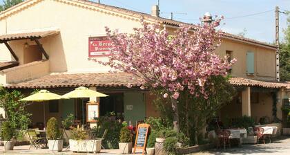 GĂTE 2 PERSONNES DANS LE HAUT- VAR