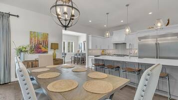 House, Multiple Beds (Pony Express 3) | Dining