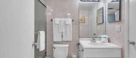 Condo, Multiple Beds (Sea Club #304 - Gone Coastal) | Bathroom