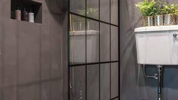 House | Bathroom | Shower, hair dryer, towels
