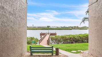 Condo, 2 Queen Beds (Sea Club #502 - Anchor's Away) | Property grounds