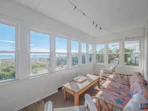 Estudio (2 Bedrooms) | Servicio de la propiedad