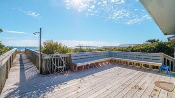 Studio (2 Bedrooms) | Property amenity