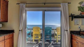 Studio (4 Bedrooms) | Property amenity