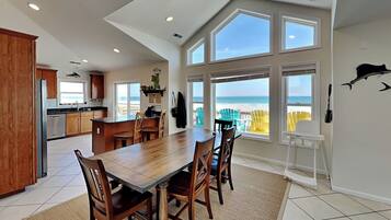 Studio (4 Bedrooms) | Property amenity