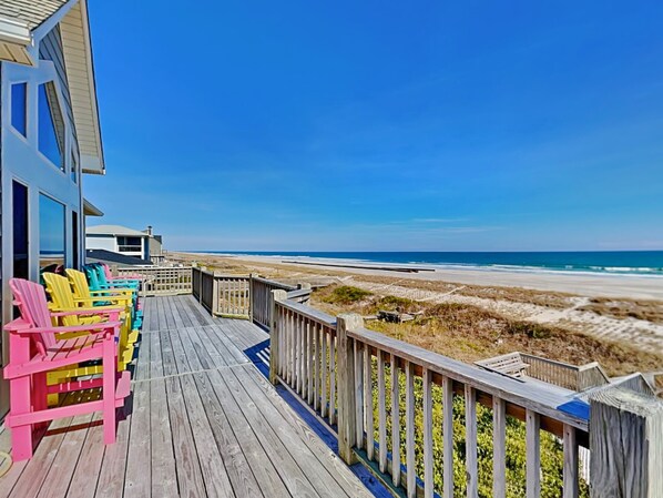 Studio (4 Bedrooms) | Property grounds