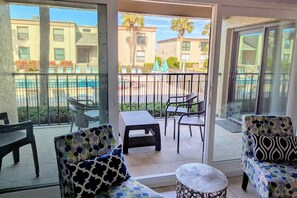 Appart'hôtel, 1 très grand lit et 1 canapé-lit (Sea Club #13 - Coastal Charm) | Intérieur