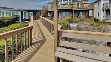 Studio (4 Bedrooms) | Property amenity