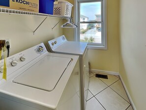 Studio (4 Bedrooms) | Property amenity