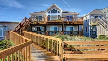 Studio (4 Bedrooms) | Property amenity