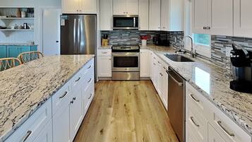 Studio (5 Bedrooms) | Property amenity