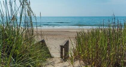 Polly's Place by Topsail Realty