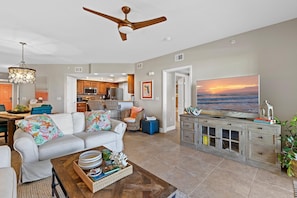 Condo, 2 Queen Beds (Oceanwalk 20-302) | Living area