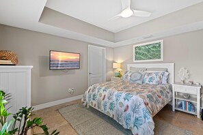 2 bedrooms - Oceanwalk 20-302 (New Smyrna Beach)