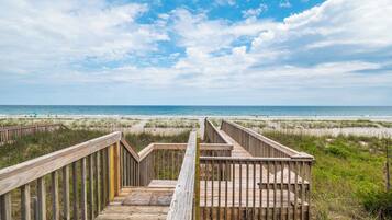 Studio (4 Bedrooms) | Property amenity