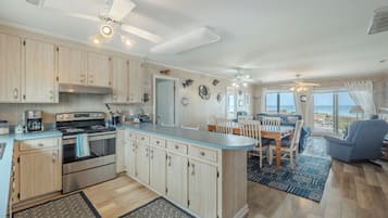 Studio (4 Bedrooms) | Property amenity