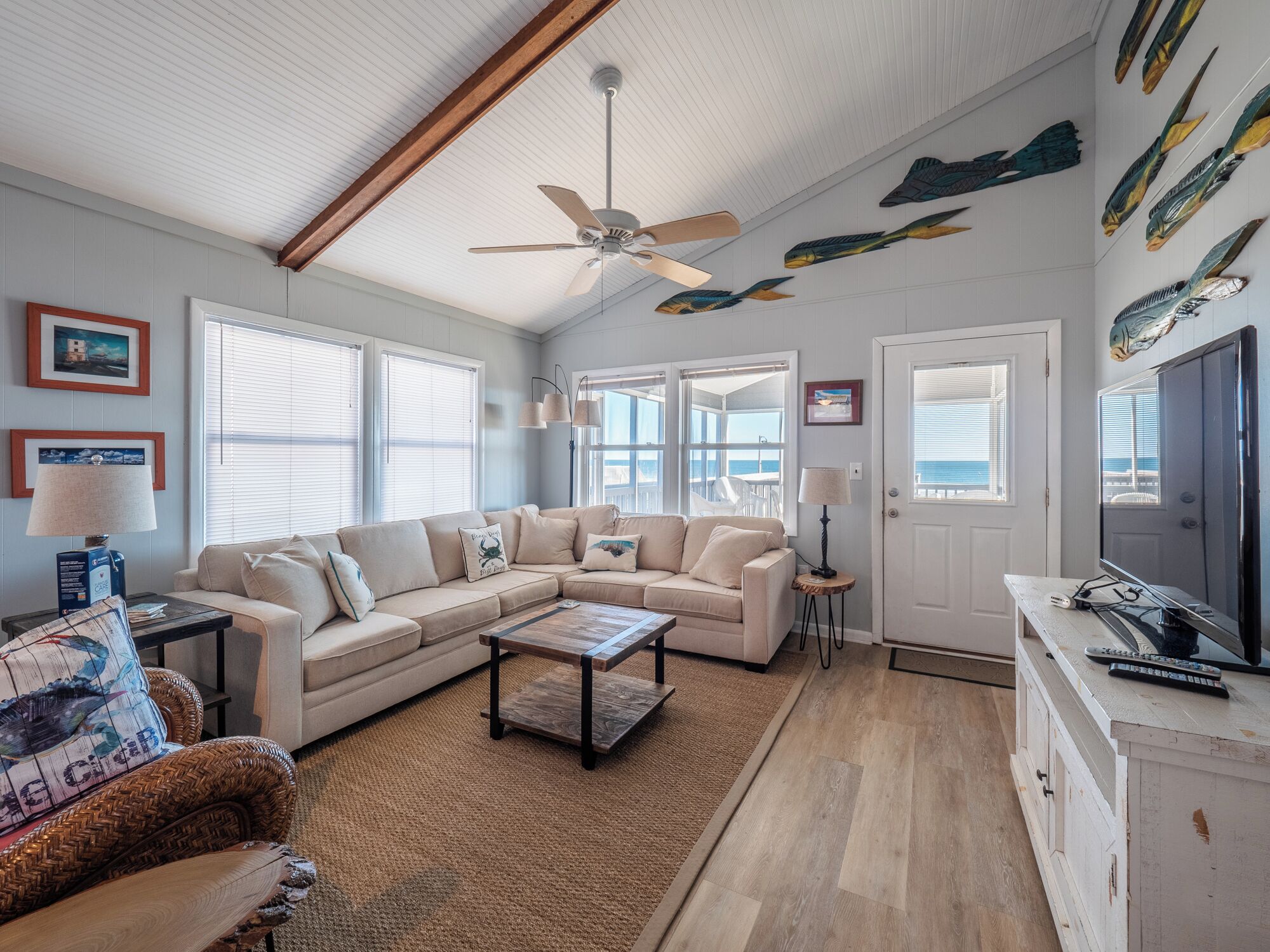 Studio (4 Bedrooms) | Tiện nghi, dịch vụ nơi lưu trú