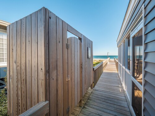 Blue Crab by Topsail Realty