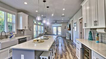 House, Multiple Beds (Beach Bound) | Private kitchen