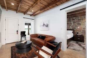 Living area - Hereford Motel (Albany)