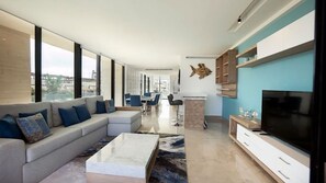 Lägenhet - 1 kingsize-säng (OCD35- Luxury Condo with Ocean view) | Vardagsrum