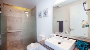 Apartment, 1 King-Bett (OCD35- Luxury Condo with Ocean view) | Badezimmer