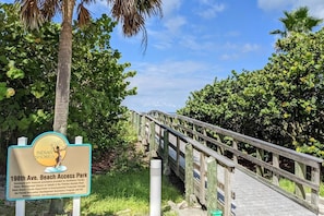 Condo, Plusieurs lits (The Intercoastal #205 - Beachy Chic) | Terrain de l’hébergement 