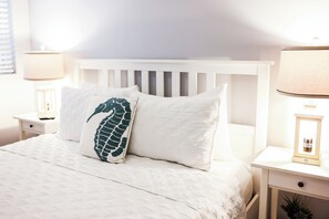 3 chambres, fer et planche à repasser, Wi-Fi, draps fournis