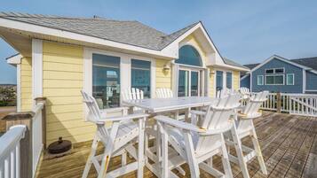 Studio (4 Bedrooms) | Property amenity