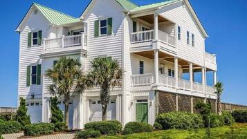 Studio (5 Bedrooms) | Property amenity