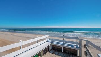 Studio (3 Bedrooms) | Property amenity