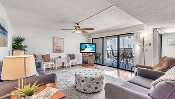 Condo, Multiple Beds (Sea Club #47 - Sea Haven) | Living area