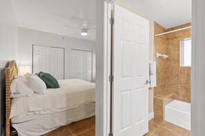 Condo, Multiple Beds (Atlantic Villas 402)