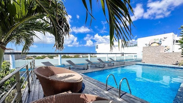Departamento, varias camas (DCA03 Trendy Condo in Mamita's beach ) | Alberca