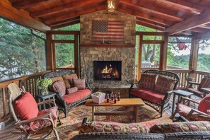 Smart TV, fireplace, DVD player, books